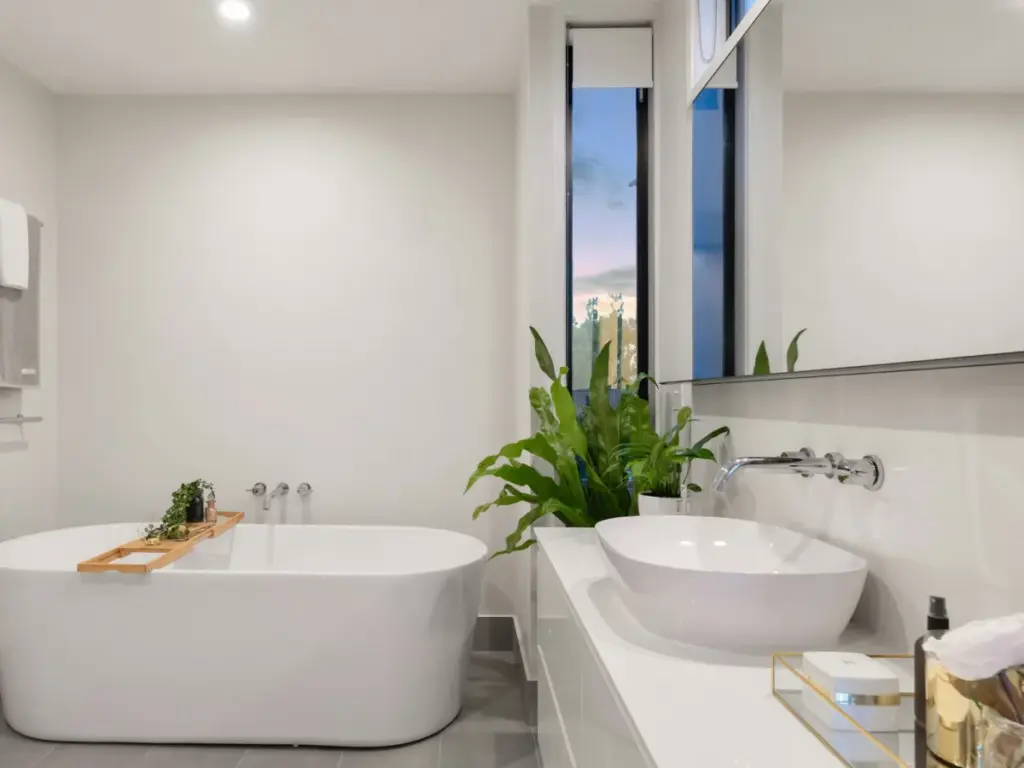 Deep cleaning service in a Salem Pike, Murfreesboro home bathroom